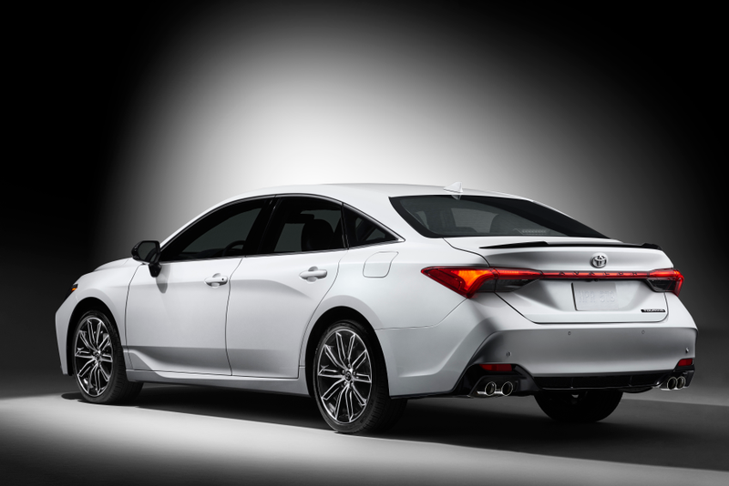 Illustration for article titled 2019 Toyota Avalon: We're Still Doing This One, Huh